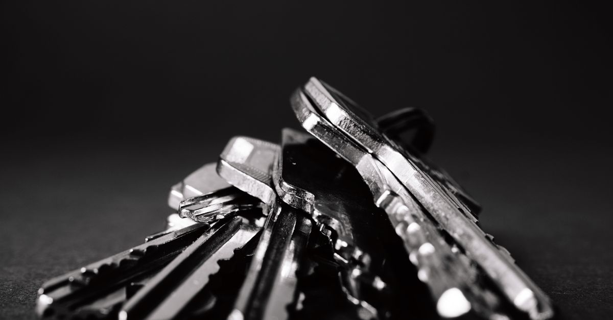 locksmith service technician — Surf City Locksmiths