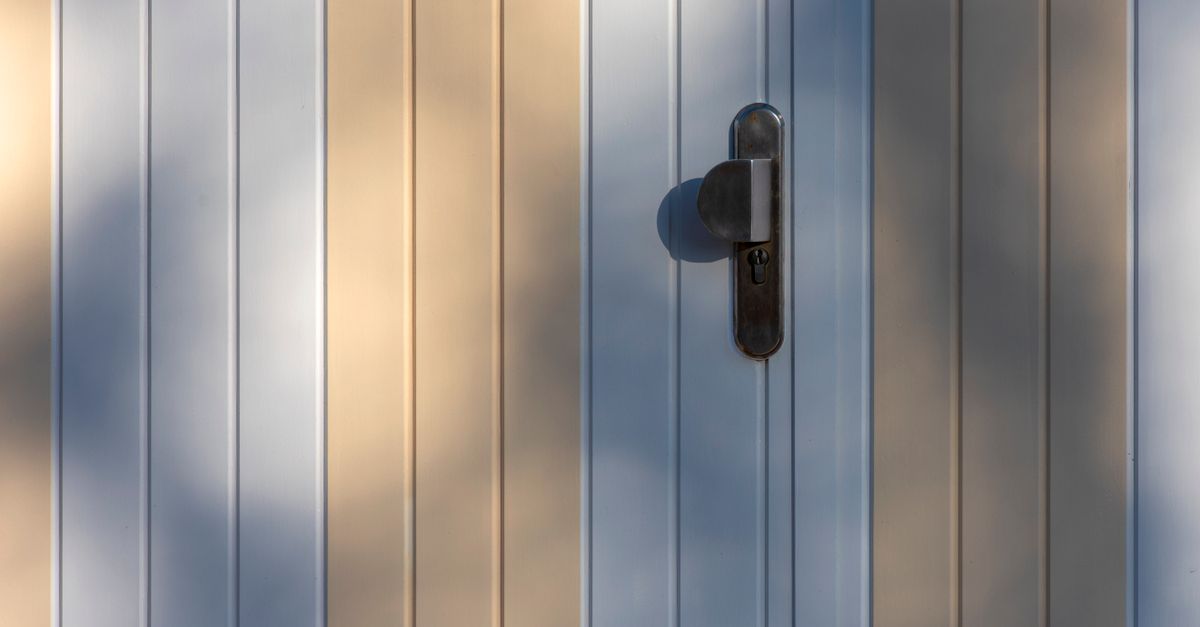 door security hardware — Surf City Locksmiths