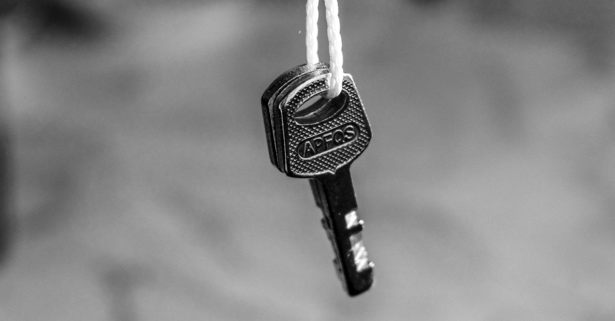 Why Keys Break and What Happens Inside the Cylinder — Surf City Locksmiths